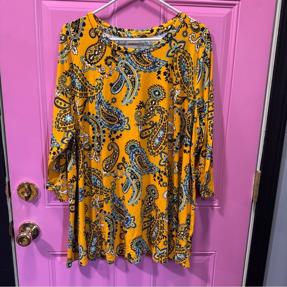 Jessica London Tops - Jessica London Gold 3/4 Sleeve Graphic Tunic